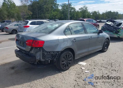2014 Volkswagen Jetta 1.8T Se z USA, uszkodzony, nr VIN 3VWD17AJ8EM278130